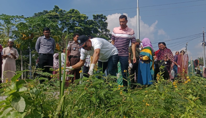 যুব দিবস উপলক্ষে বিডি ক্লিনের সহযোগিতায় আয়োজিত অভিযান। বরিশাল নিউজ ডটকম