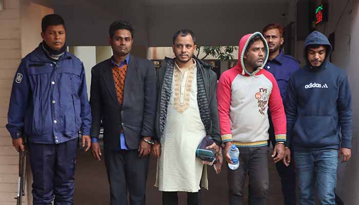 ভোলায় প্রাথমিক শিক্ষক নিয়োগ পরীক্ষায় অসদুপায় অবলম্বন, আটক ২১