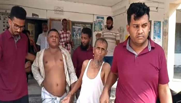 ২ ছিনতাইকারীকে গণপিটুনি , উদ্ধার করেছে পুলিশ