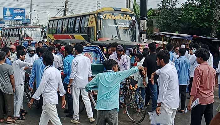 মার্চ টু শিক্ষা বোর্ড; শিক্ষামন্ত্রীর পদত্যাগ চেয়ে শিক্ষার্থীদের কর্মসূচি পালন