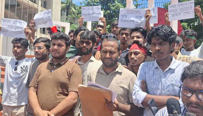 স্বাস্থ্যখাত সংস্কার আন্দোলন চলবে, রবিবার প্রতিবাদ মিছিল: সংবাদ সম্মেলনে রনি