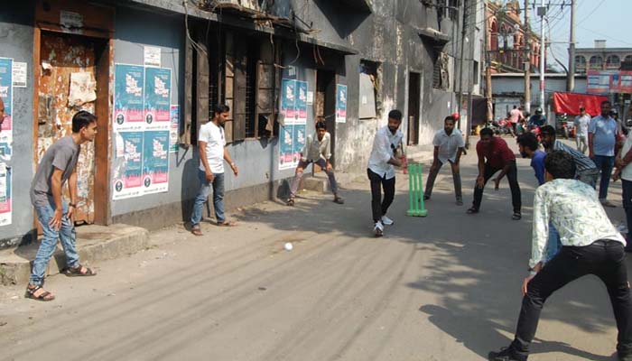 আ’লীগের হরতালে ছাত্রদলের ক্রিকেট খেলা