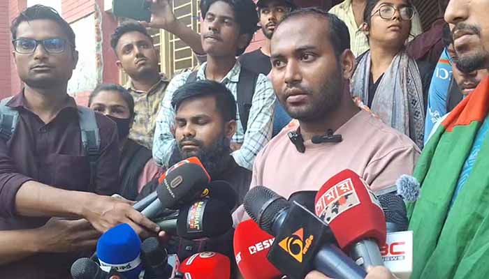 স্বাস্থ্যখাত সংস্কারের ৩ দফার সঙ্গে হামলার তদন্ত ও বিচার দাবি