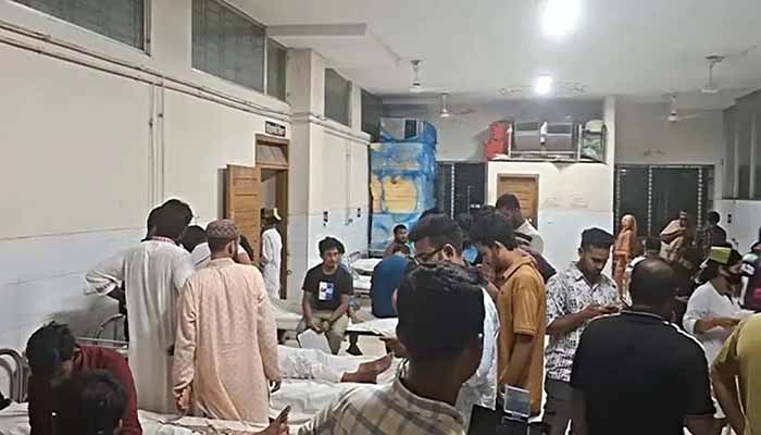 স্বাস্থ্যখাত সংস্কার আন্দোলন: সংঘর্ষে আহত ১০
