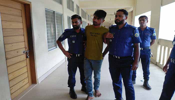যার জন্য থানায় হামলা; সেই রিয়াজ কারাগারে