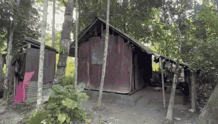 মানিক পশারীর বোন এলাকা ছাড়া; নিরাপত্তা দাবি