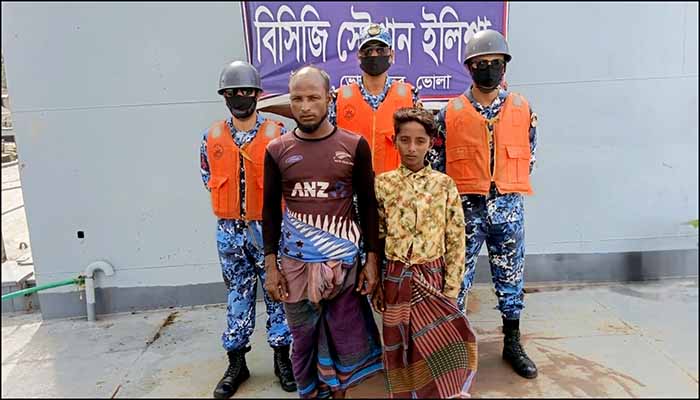 ইলিশায় ডুবে যাওয়া নৌকাসহ বাবা-ছেলে উদ্ধার