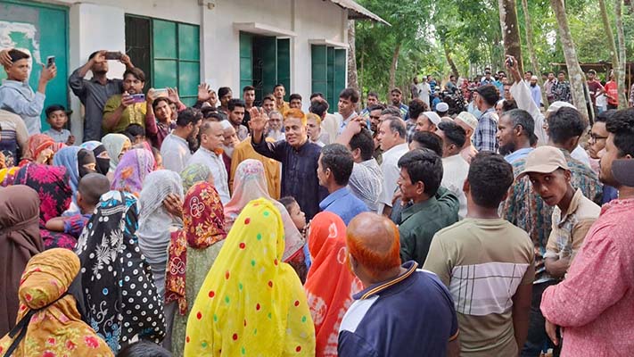 প্রচারণায় ব্যস্ত উপজেলার প্রার্থীরা