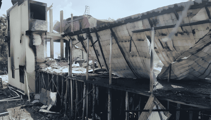 ইনানীর রিসোর্টে আগুনে নিহত অন্তত ১০