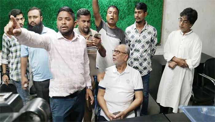 মঞ্চ একাত্তর: হামলার শিকার মুক্তিযোদ্ধা-ঢাবি শিক্ষক- সাংবাদিক কারাগারে