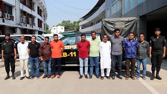 পাঁচ তারকা হোটেল থেকে ১০ নাশকতাকারী গ্রেপ্তার: র‌্যাব